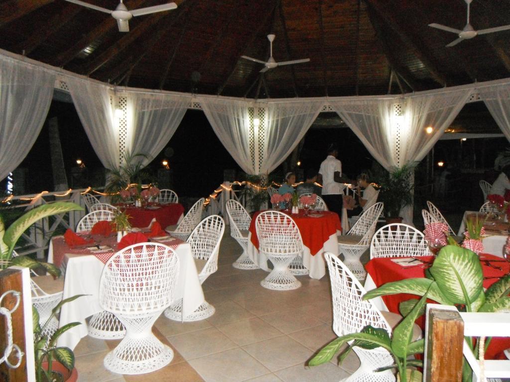 Rondel Village Negril Bagian luar foto